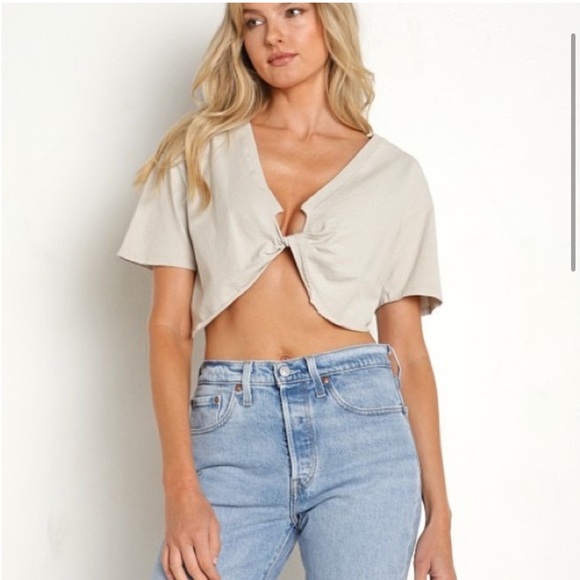 Joah Brown Tops - Joah Brown twist front cropped t shirt